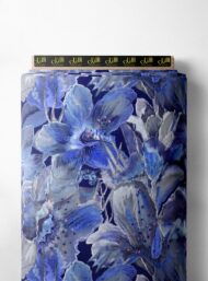 Bloom flower style with blue,white colors