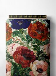 Petal flower style with red,green colors