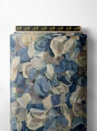 Petal flower style with blue,white colors