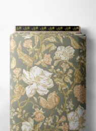 Bloom flower style with white,brown colors