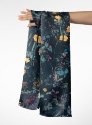 Bloom flower style with yellow,white colors - Image 3