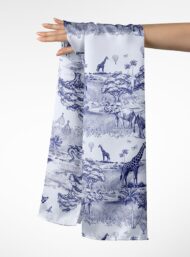 Giraffe animal style with blue colors - Image 3