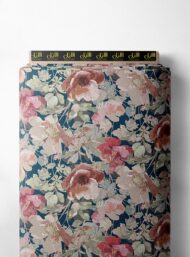 Petal flower style with red,green colors