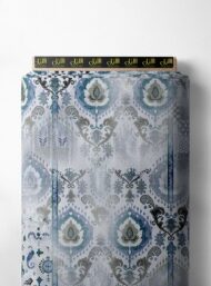 Tear others style with grey,blue colors