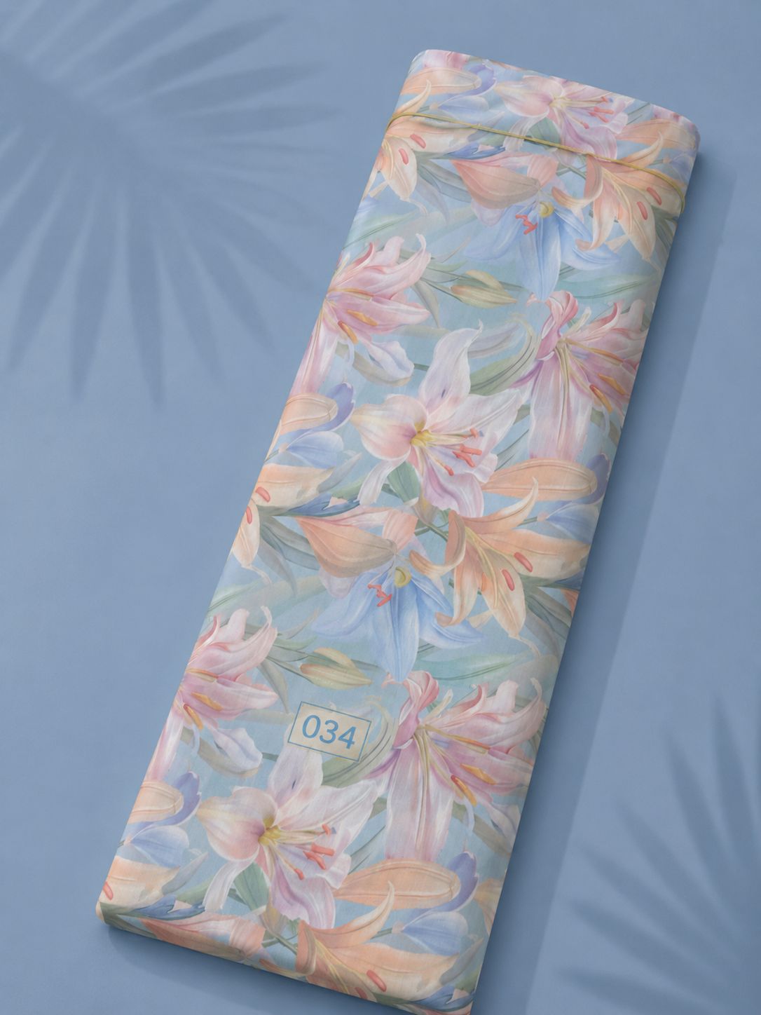 LAI-0034_1-1.jpeg Petal flower style with pink,blue colors - Image 1