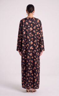 B100 - Image 2